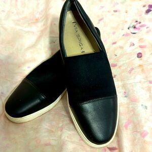 UGC black sneaker/ flats